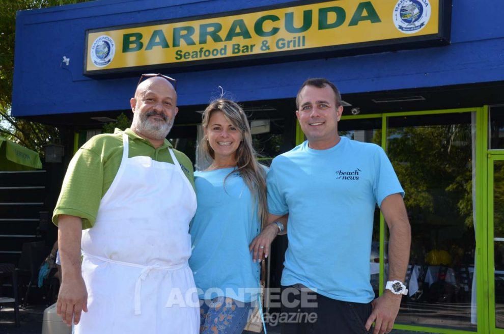 O produtor Carlos Salles e os proprietários do "Barracuda Seafood e Bar" Andrea Cardinalli e o marido o Kenny