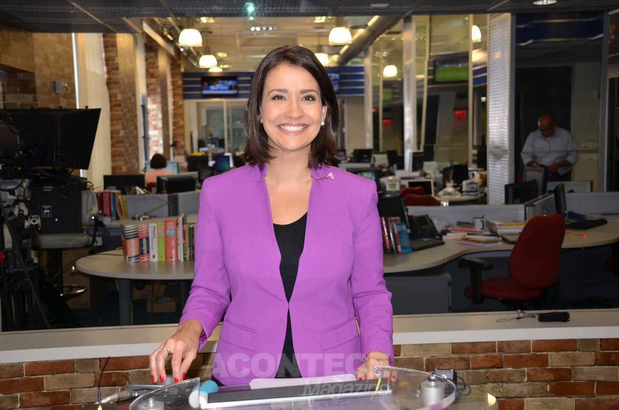 Apresentadora Mila Burns