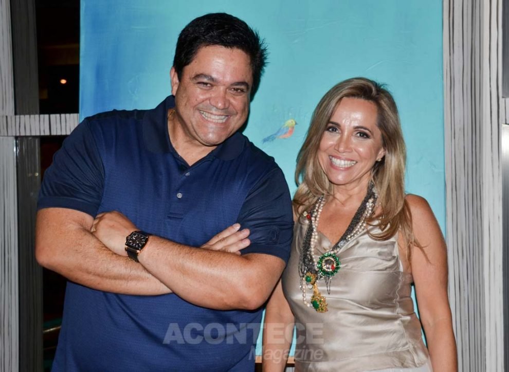 Antonio Martins com Carmem Gusmão