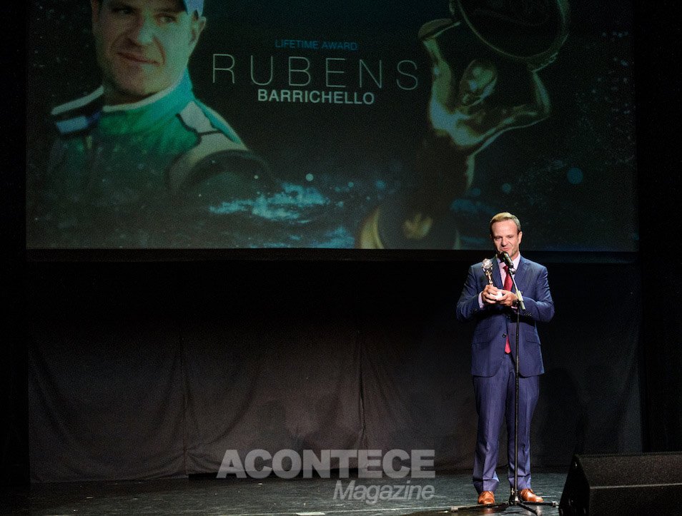 Rubinho Barrichello recebe o Lifetime Achievement Award