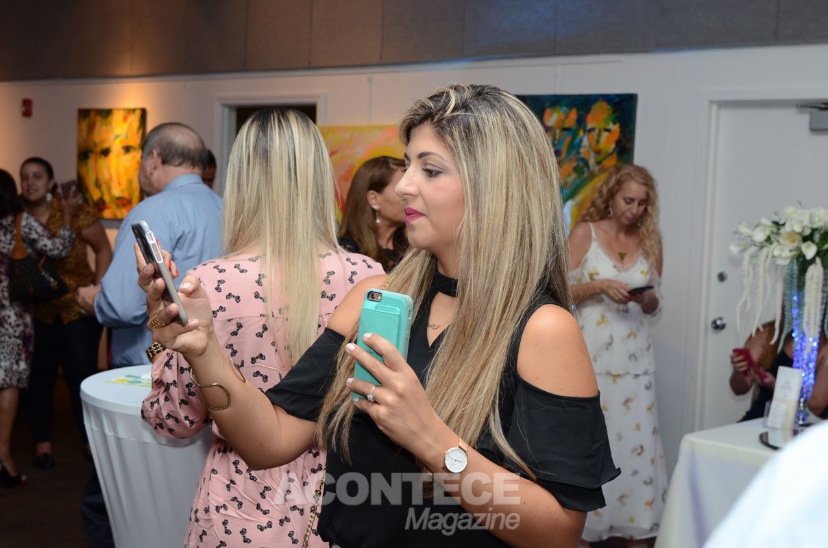 acontece_mag_20170819_lancamentobizwatss-17