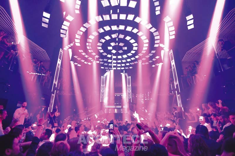 O nightclub Liv no famoso hotel Fontainebleau Miami Beach reabre com novo sistema de som e iluminação