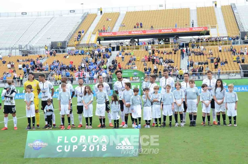 Corinthians e derrotado pelo Rangers por 4x2