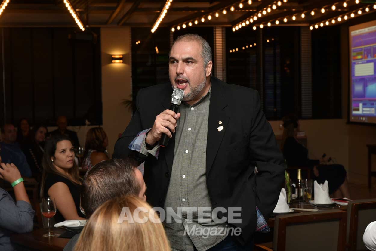 acontece_mag_20180426_biswhats-60
