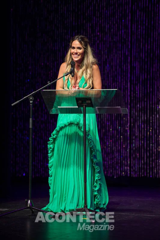 Fernanda Pontes, apresentadora do ‘Planeta Brasil, foi a mestre de cerimônia do evento