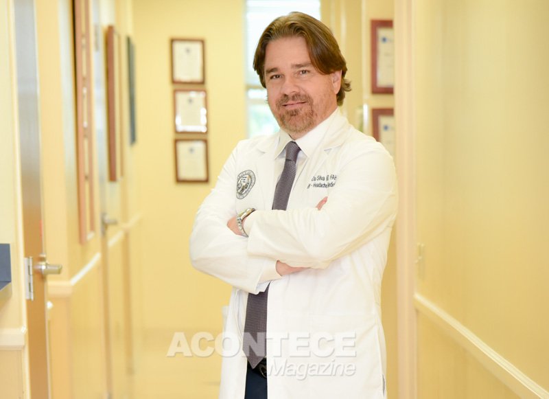 Dr. Arnaldo Neves Da Silva, MD, FAHS Codiretor do Palm Beach Headache Center