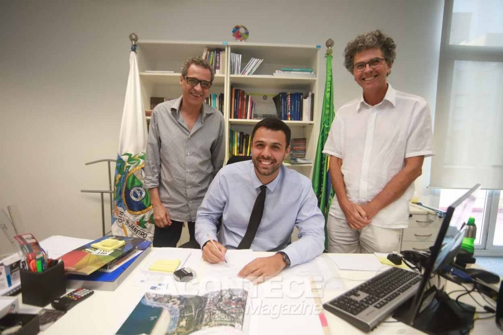 Sergio Linhares, Ruan Lira (secretario) e Roberto Magalhães