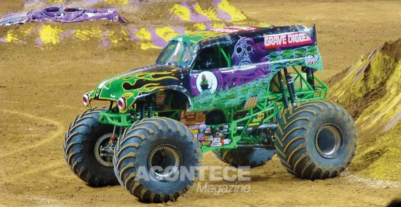 Grave digger Monster Jam 2014