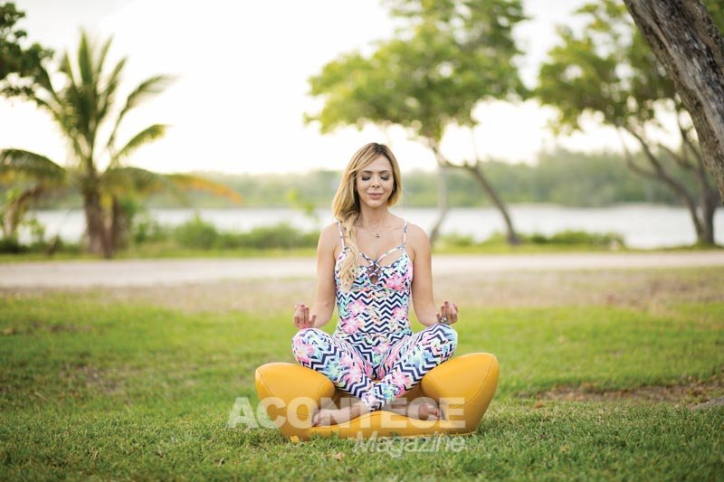 Alexia Nascimento é proprietária do Alexia Wellness Meditation & Yoga Lounge em Sunny Isles