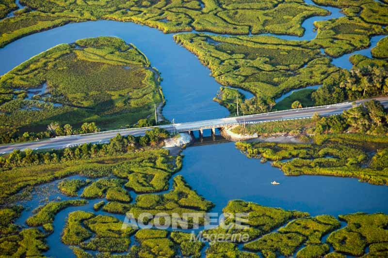 A1A Ocean Islands Trail, Rodovia Panorâmica da Flórida, separando Little Talbot Island e Big Talbot Island