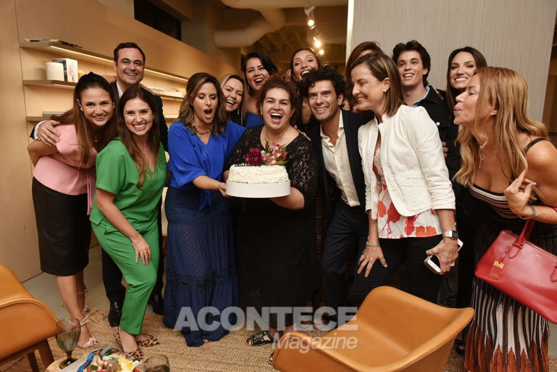 Coquetel em homenagem a Martha Medeiros na Ornare Miami