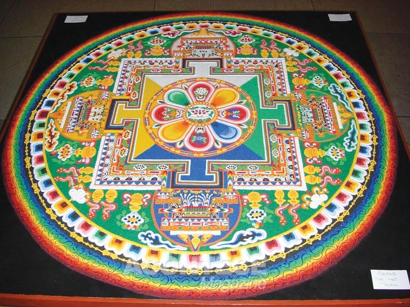 Mandala tibetana feita de areia