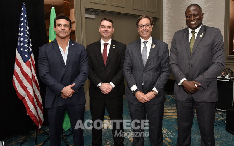 Vitor Belfort, Flávio Bolsonaro, Gilson Machado e Hélio Lopes