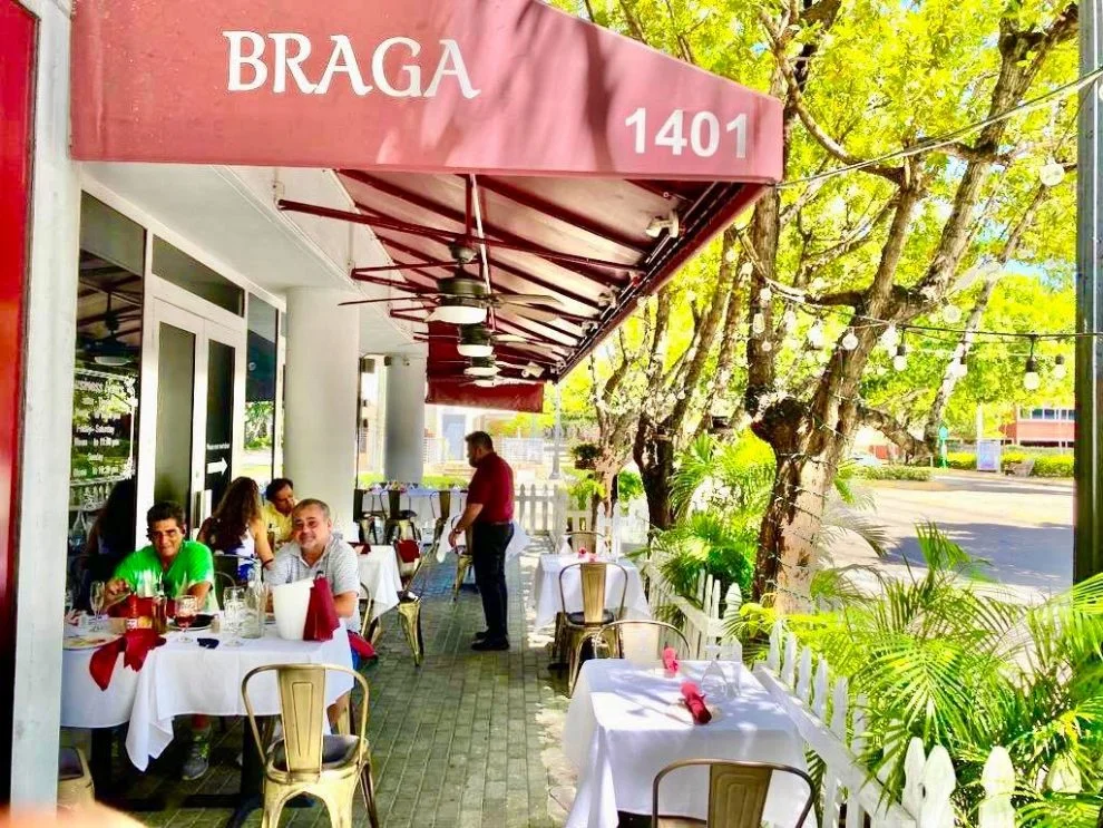 Guia de restaurantes brasileiros do sul da Flórida - Acontece