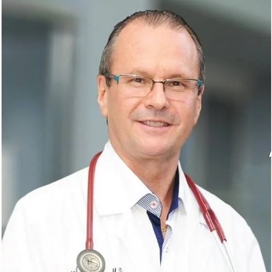 Médico Brasileiro Dr. Neri Franzon - Acontece