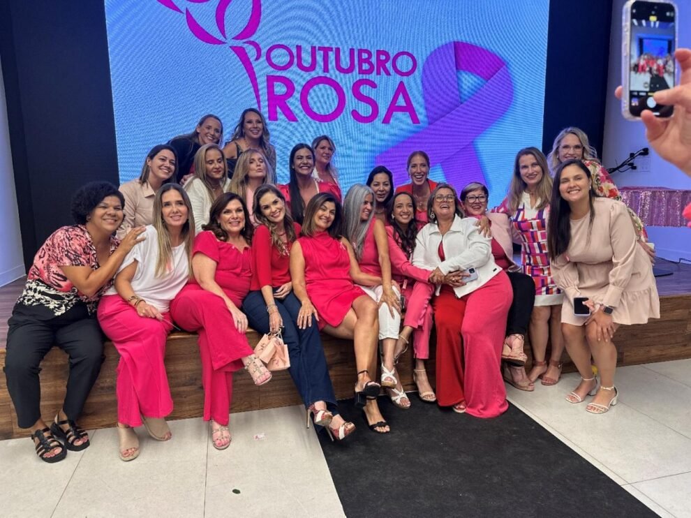 Gringas celebram força e superação na luta contra o câncer no Desfile Pink